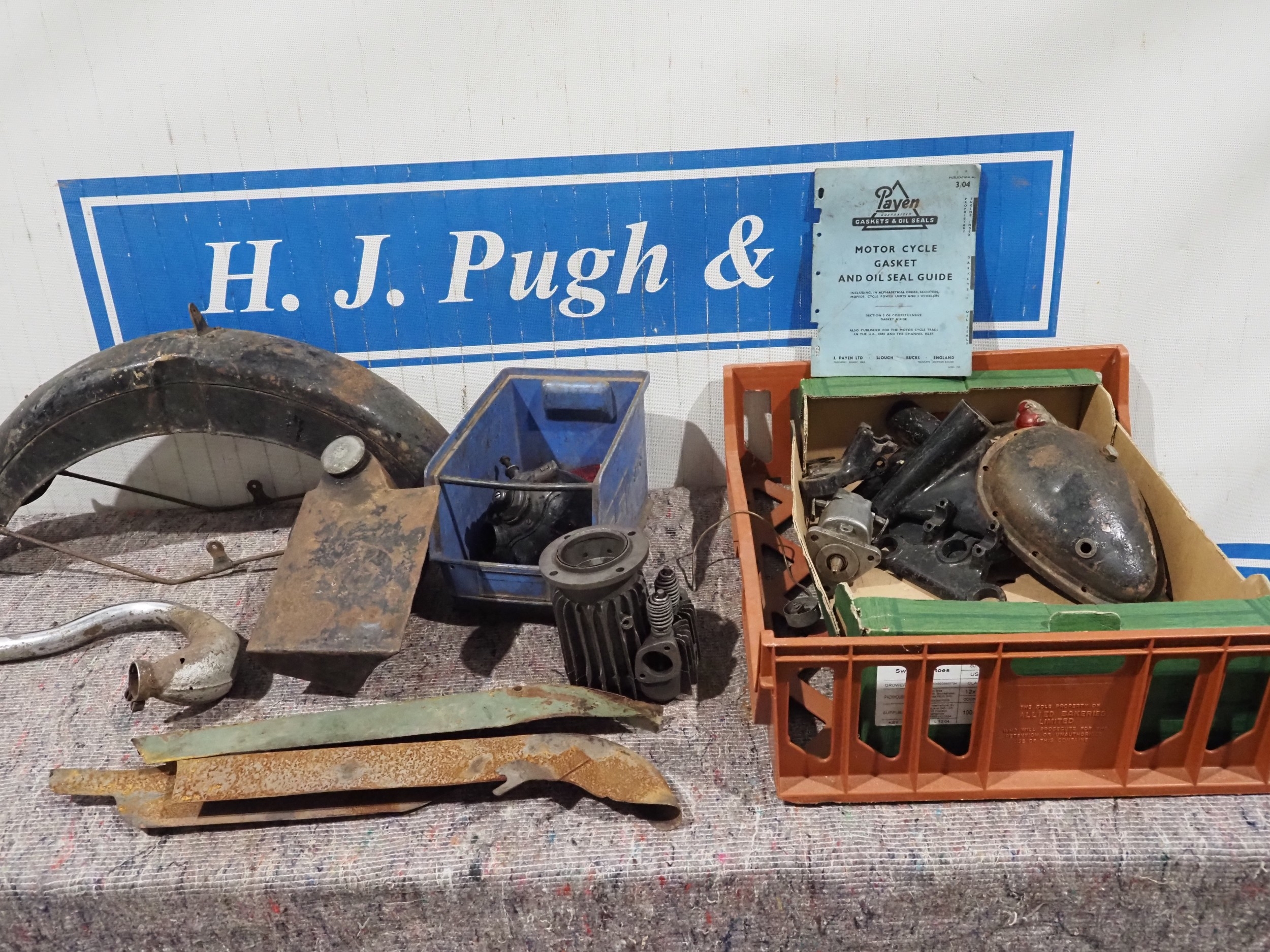 Scott mudguard, headlight shells, oil tank and other parts