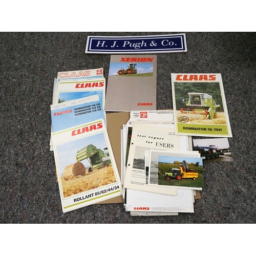 2059 - Assorted Claas combine and tractor literature to include photographs and brochures