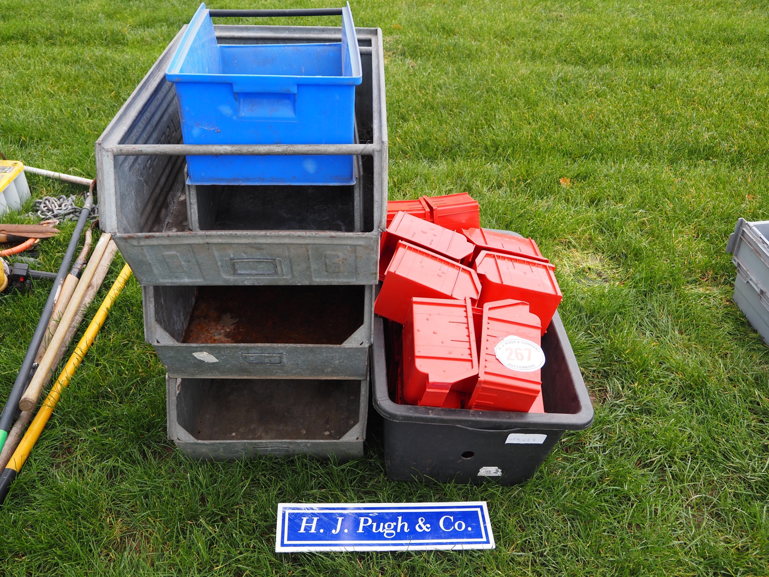 Metal stacking boxes
