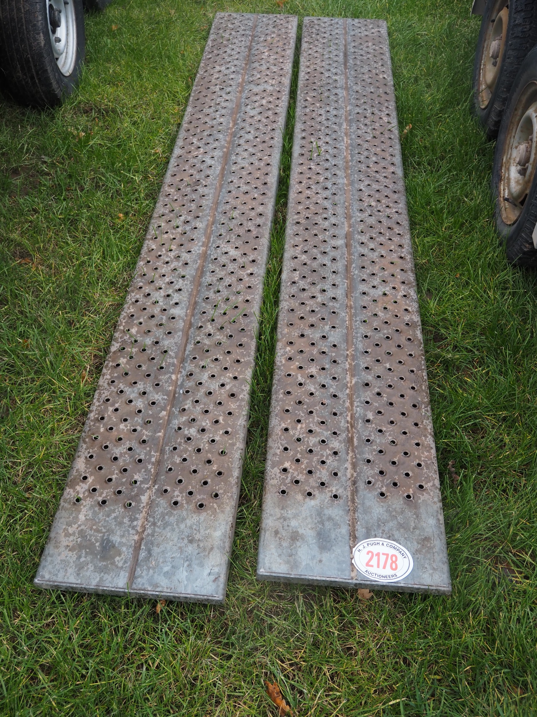 Pair of steel ramps 8ft