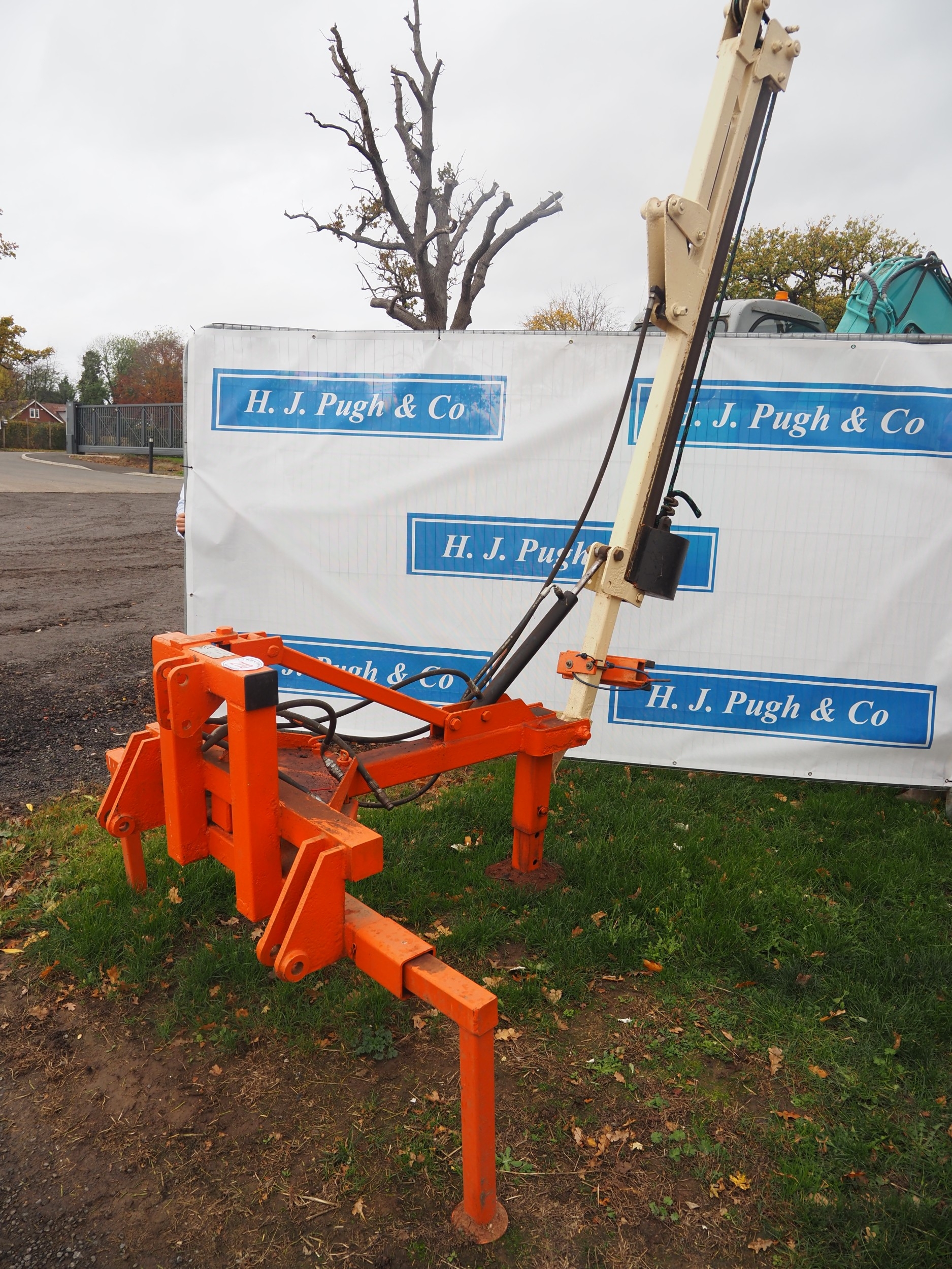 Parmiter post rammer