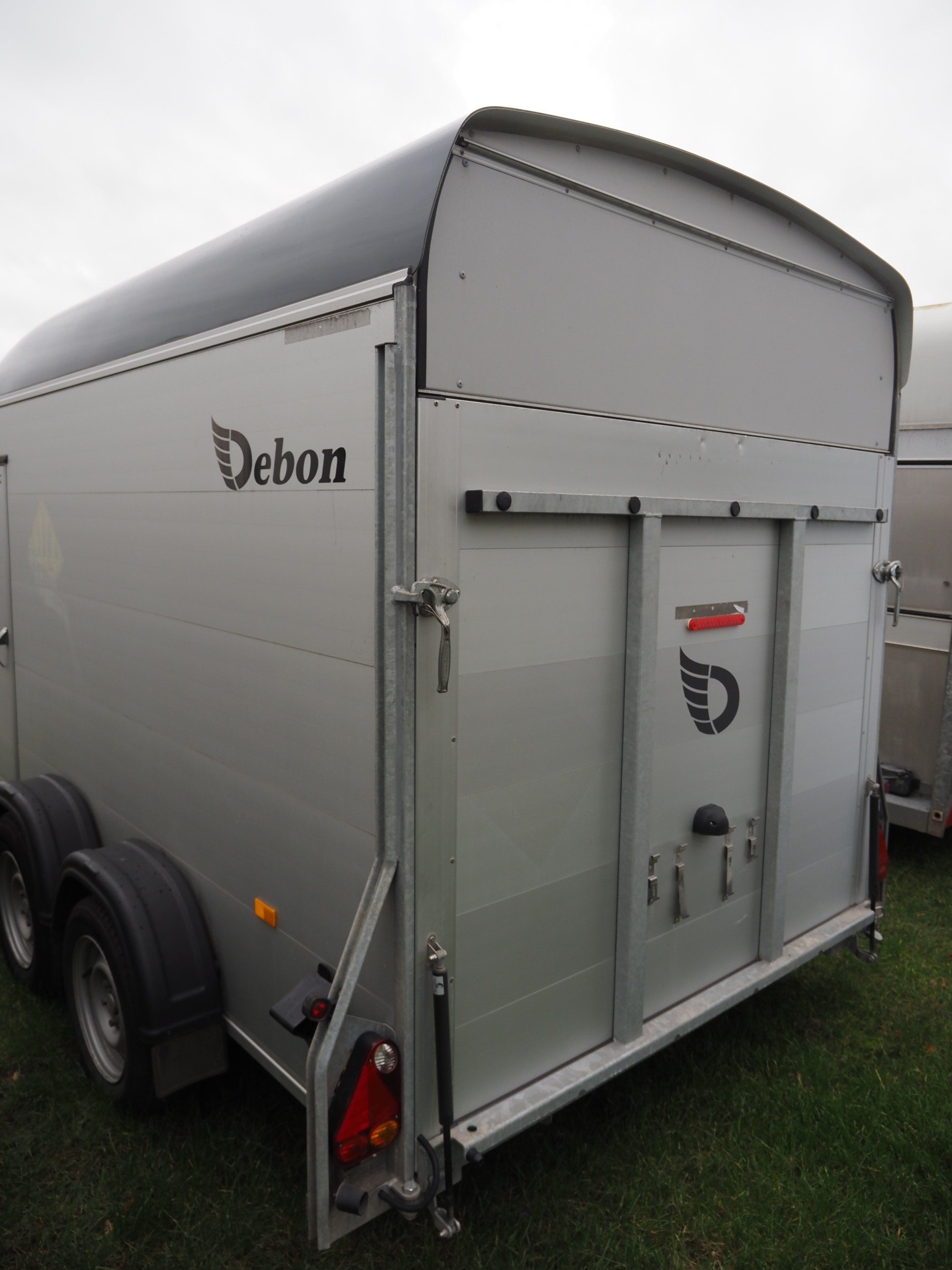 Debon tandem axle box van. Key in office