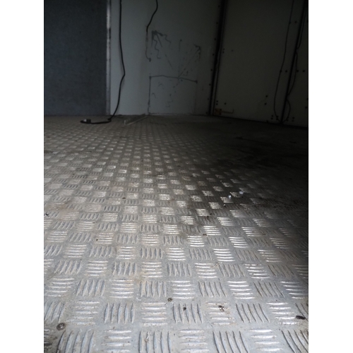 3005 - Iveco E6 180E25 17ton lorry, 2015. Showing 117,278kms. MOT until 31/12/25. Reg. NX15 OOD. Keys. Copy... 