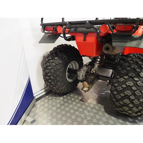 27 - Honda TRX250 quad bike. 1985. 250cc
Frame No. JH3TE0608FC004958
Engine No. TE06E5002944
Engine turns... 