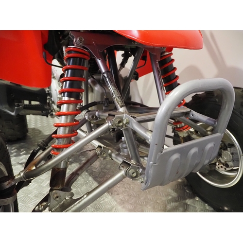 31 - Honda Fourtrax TRX400EX quad bike. 2000. 400cc
Engine No. TE23E8036194
Engine turns over with compre... 