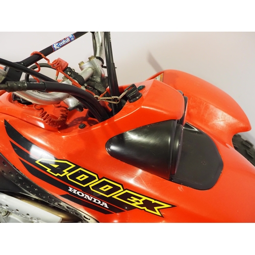 31 - Honda Fourtrax TRX400EX quad bike. 2000. 400cc
Engine No. TE23E8036194
Engine turns over with compre... 
