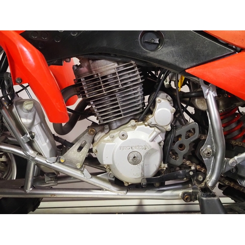 31 - Honda Fourtrax TRX400EX quad bike. 2000. 400cc
Engine No. TE23E8036194
Engine turns over with compre... 