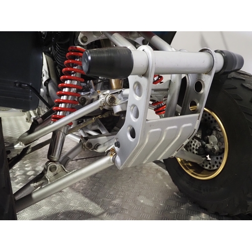 32 - Yamaha Warrior 350 quad bike. 350cc
Frame No. 3GD-159721
Engine No. 3GD-159721
Engine turns over wit... 