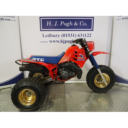 24 - Honda ATC250R trike. 1986. 250cc
Frame No. JH3TB0603GC50701
Engine No. TB06E-2507506
Engine turns ov... 