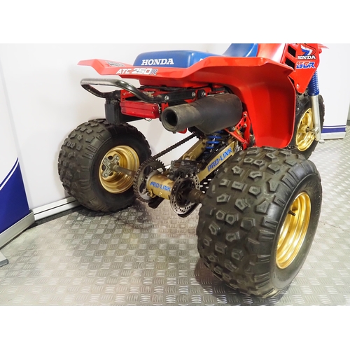 24 - Honda ATC250R trike. 1986. 250cc
Frame No. JH3TB0603GC50701
Engine No. TB06E-2507506
Engine turns ov... 