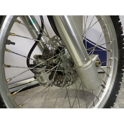 55 - Honda XR400R motocross bike. 2004. 400cc
Frame No. JH2NE03A63M440031
Engine No. NE03E-2601316
Engine... 