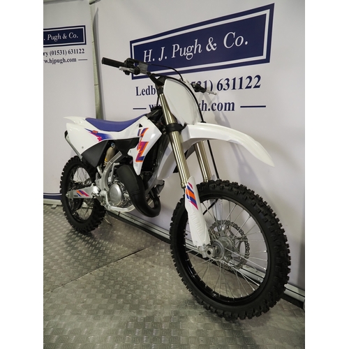 47 - Yamaha YZ125 motocross bike. 2024. 125cc
Frame No. JYACE34C000010963
Engine No. E127E-011028
Engine ... 