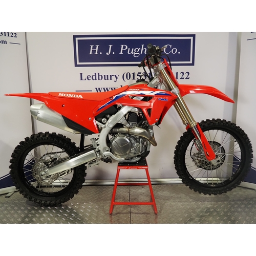 57 - Honda CRF450R motocross bike. 2021. 450cc.
Frame No. JH2PE07A9M6402079
Engine No. PE07E-54046515
No ... 