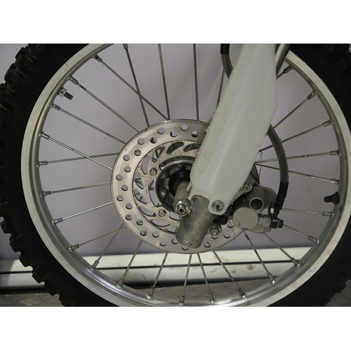 49 - Honda CRF150R motocross bike. 2014. 150cc. 
Frame No. JH2KE03A6EK500908
Engine No. KE03E-5312592
Eng... 