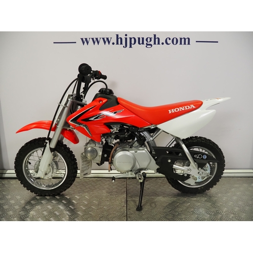 37 - Honda CRF50F childs motocross bike. 2017. 50cc.
Frame No. LALAE04AXH3201927
Engine No. AE04E-6021706... 