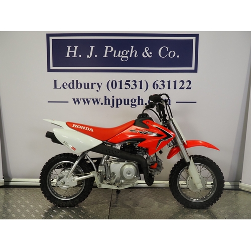 42 - Honda CRF50F childs motocross bike. 2017. 50cc
Frame No. LALAE04A6H3200693
Engine No. AE04E6013429
E... 