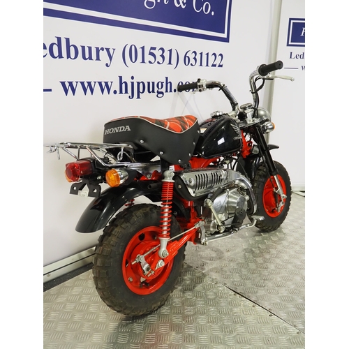 83 - Honda 40th Anniversary edition monkey bike. 2007. 50cc
Frame No. AB27-1802047
Engine No. AB27E-15014... 
