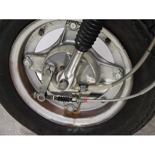 68 - Honda Trail 70 moped. 1970/71. 72cc
Frame No. CT70H-157057
Engine No. CT70HE-157153
Engine turns ove... 