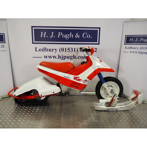 60 - Honda EZ-9 Snow. 1981/2. 90cc
Frame No. HE06-1200040
Engine turns over with compression but has been... 
