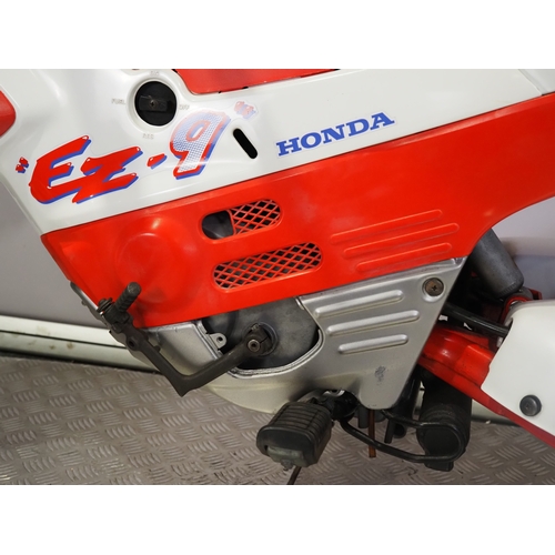 60 - Honda EZ-9 Snow. 1981/2. 90cc
Frame No. HE06-1200040
Engine turns over with compression but has been... 