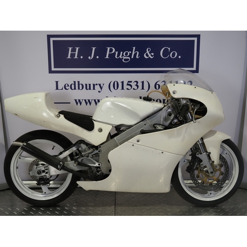 63 - Yamaha TZ125 motorcycle. 1999. 125cc
Frame No. CE04C-000005
Engine No. E106E-000004
No docs. No key