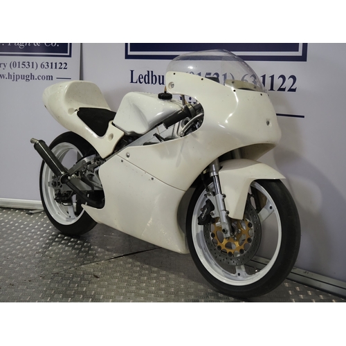63 - Yamaha TZ125 motorcycle. 1999. 125cc
Frame No. CE04C-000005
Engine No. E106E-000004
No docs. No key