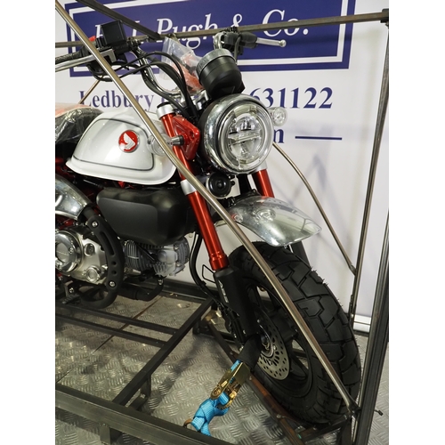 Honda Z125 Monkey bike. 2022. 125cc. Frame No. MLHJB03A1N5008280 Engine ...