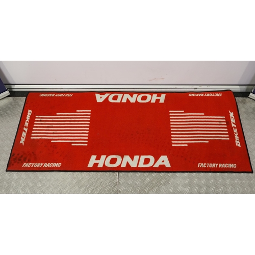 1 - Buyers Premium 8% plus VAT (9.6% Total)
Honda Factory Racing floor mat 74