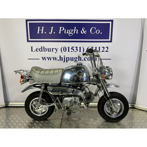 92 - Honda Gorilla Z50J monkey bike. 1999. 50cc
Frame No. Z50J-2602420
Engine No. Z50JE-2302466
Engine tu... 