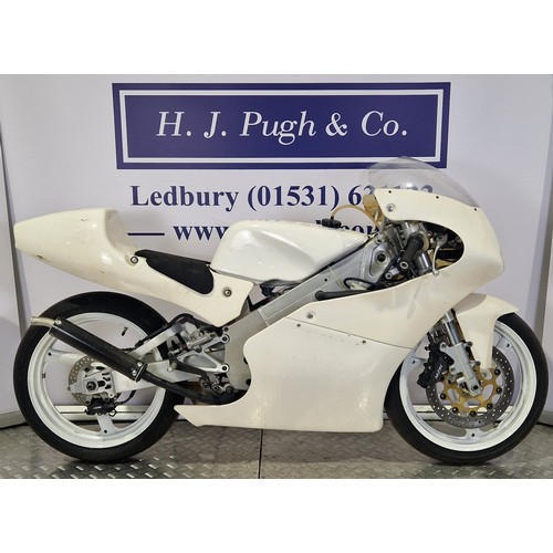 63 - Yamaha TZ125 motorcycle. 1999. 125cc
Frame No. CE04C-000005
Engine No. E106E-000004
No docs. No key