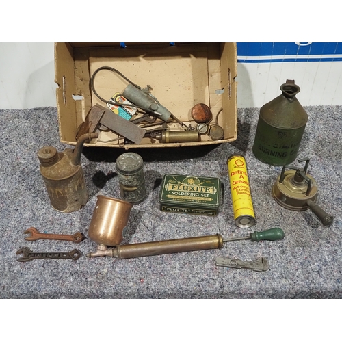 1221 - Box of assorted grease cartridges and oil cans