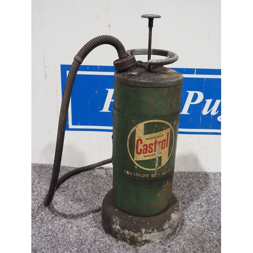 1222 - Castrol 2 stroke oil pump