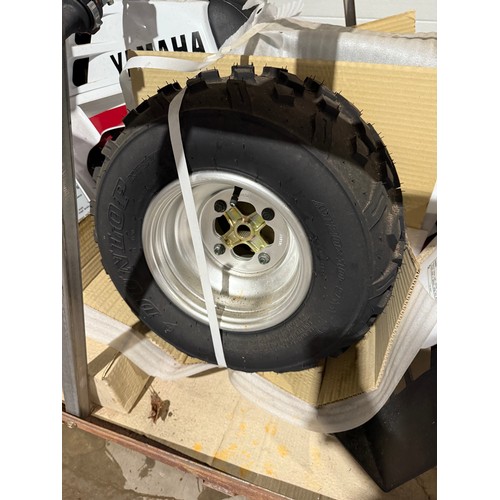 35 - Yamaha YFZ350SW Banshee quad. 2004. 350cc
Frame No. JY43GGW004C266162
Brand new in original shipping... 