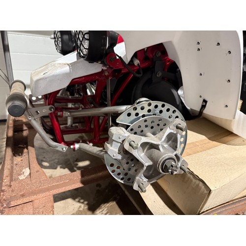 35 - Yamaha YFZ350SW Banshee quad. 2004. 350cc
Frame No. JY43GGW004C266162
Brand new in original shipping... 