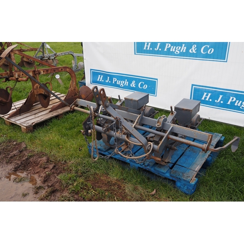 Ferguson 2 row unit drill