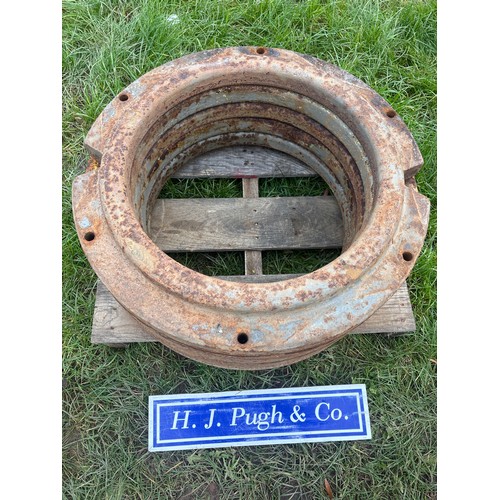 24 - Massey Ferguson/ Fordson Dexta rear wheel weights - 5