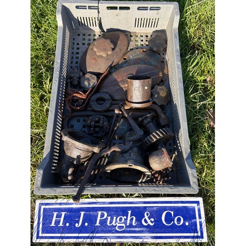 45 - Quantity of small Fordson parts