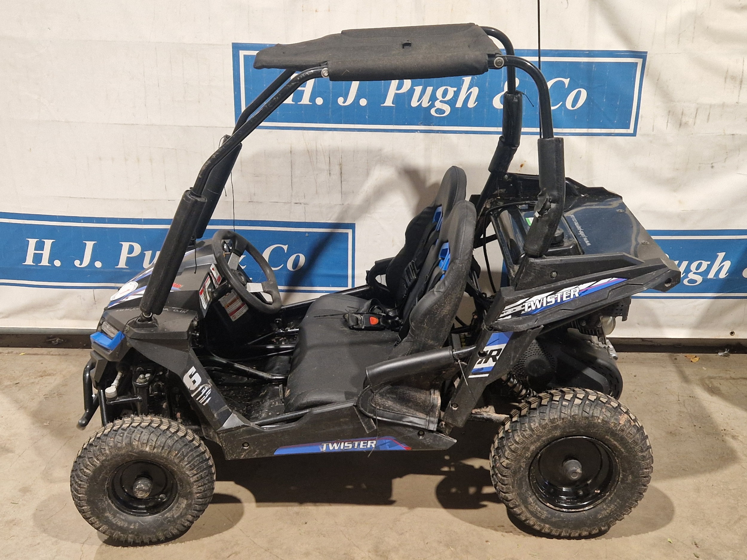 Quadzilla Twister junior off road buggy, 4 stroke 163cc engine. Working ...