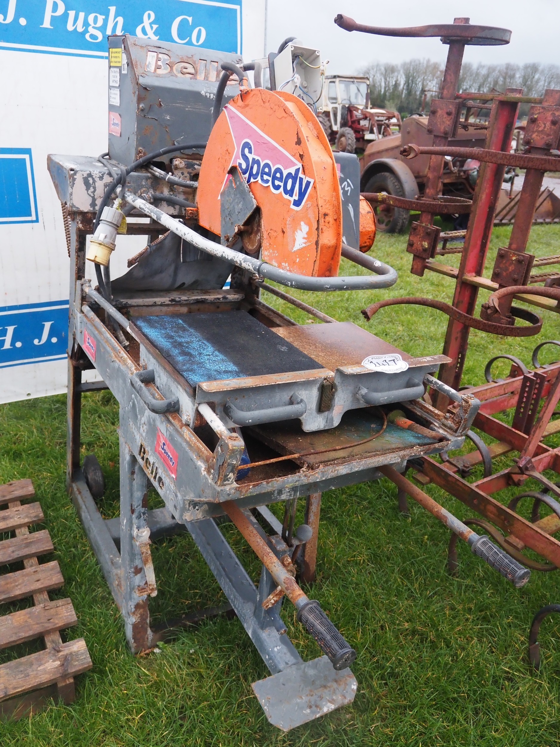 Belle electric slab saw