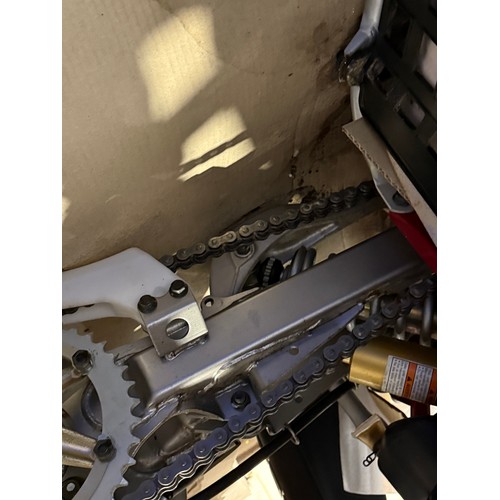 35 - Yamaha YFZ350SW Banshee quad. 2004. 350cc
Frame No. JY43GGW004C266162
Brand new in original shipping... 