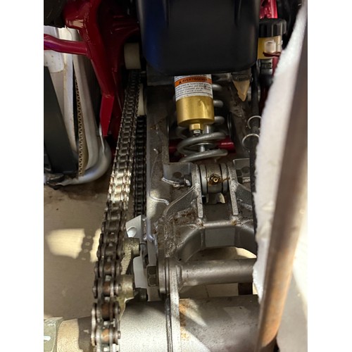 35 - Yamaha YFZ350SW Banshee quad. 2004. 350cc
Frame No. JY43GGW004C266162
Brand new in original shipping... 