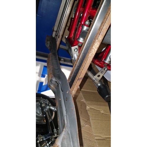 35 - Yamaha YFZ350SW Banshee quad. 2004. 350cc
Frame No. JY43GGW004C266162
Brand new in original shipping... 