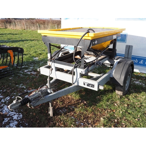 1616 - Knott Avonride trailer with SP3000 mounted salt spreader