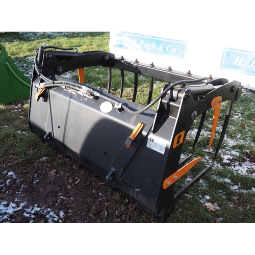 1617 - Silage grab M+150 Quicke Euro 8 brackets