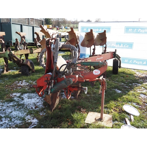 1643 - Kverneland LD35 4 furrow reversible plough