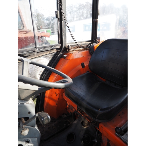 1662 - Kubota L4150 4wd tractor. Showing 5082 hours. C/w hydraulic shuttle, Kubota loader and spike. Key in... 