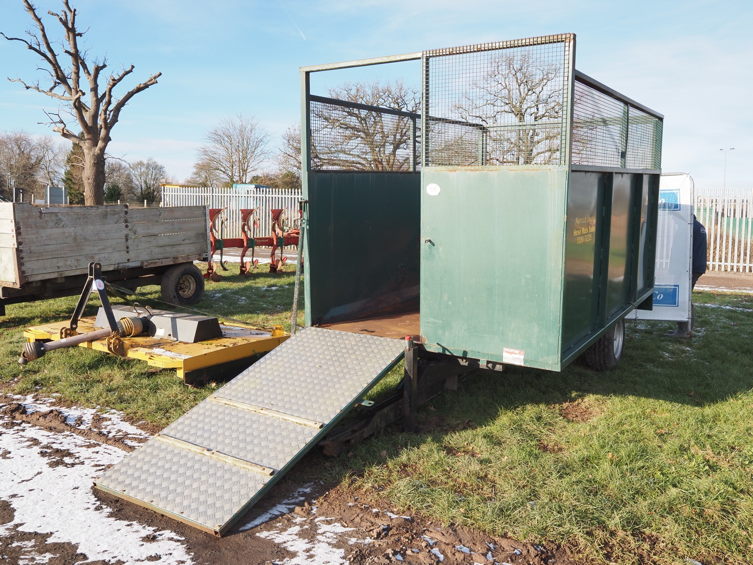 Merrick Loggin horse muck trailer