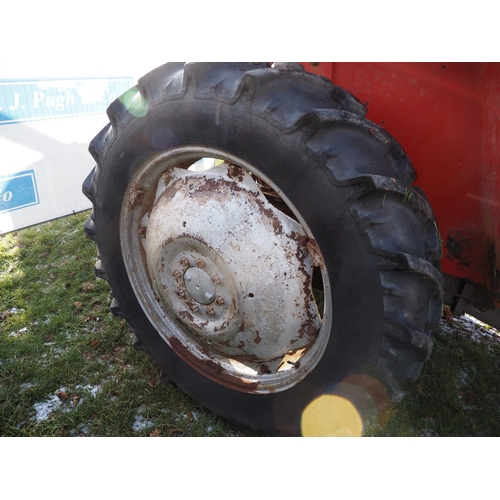 1663 - Massey Ferguson 575 tractor. Runs and drives. Reg. HJF 453W. Key in office