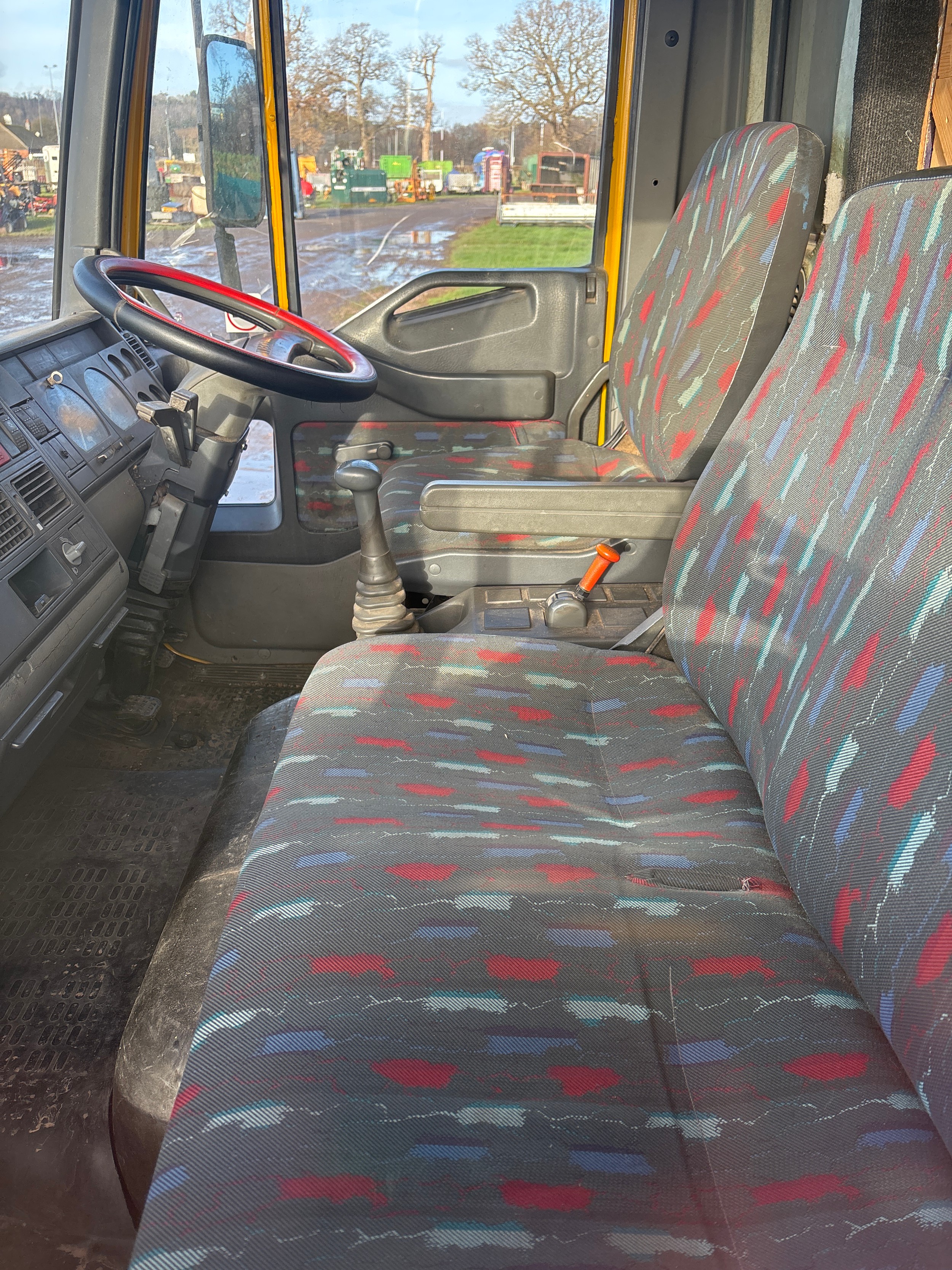Iveco 75E15 horse lorry. Driven to sale site but has flat battery. MOT ...