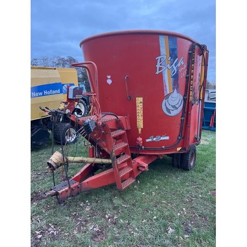 1659 - Peecon biga 12m3 feed mixer